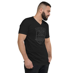 'Southeast / 202 Emblem' -Unisex Short Sleeve V-Neck T-Shirt